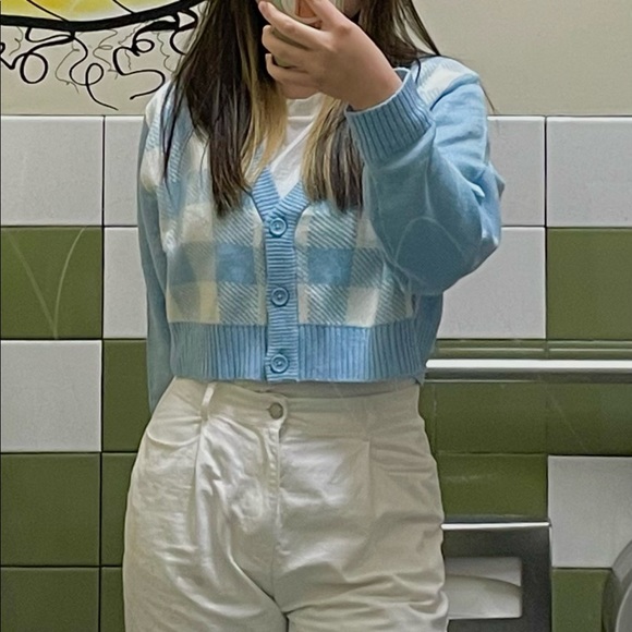 Meet your Posher, Faith - Picture 2 of 2